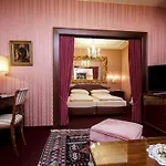 Palais Porcia 4* كلاغنفورت
