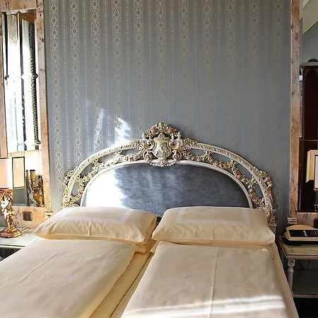 Hotel Palais Porcia