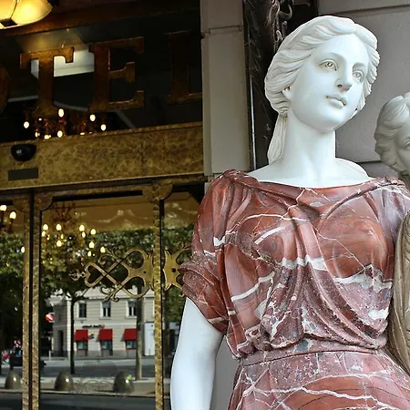 Palais Porcia Otel Klagenfurt am Woerthersee