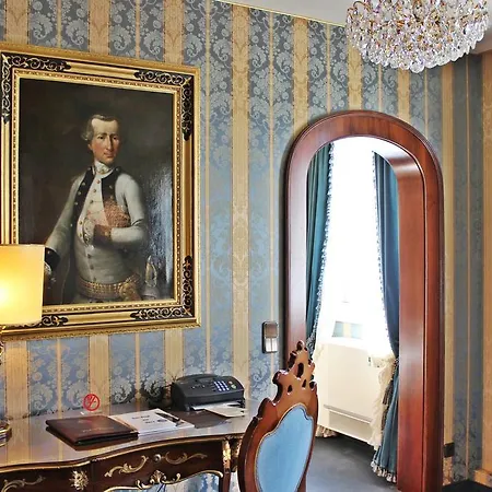 Palais Porcia Hotel 4*