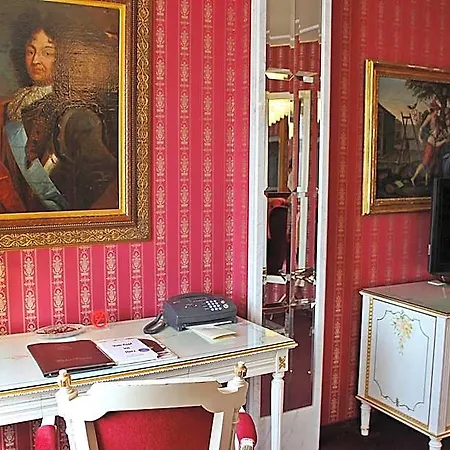 Palais Porcia 4* كلاغنفورت