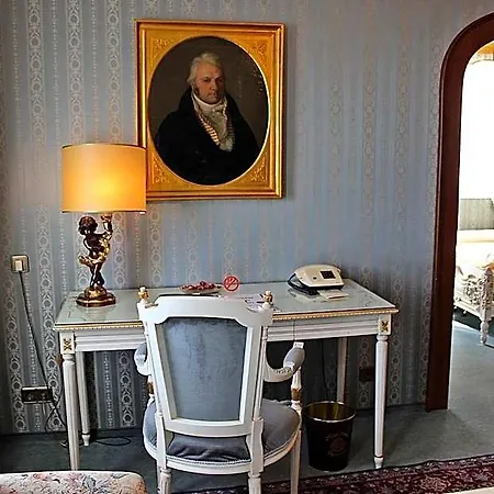 فندق Palais Porcia 4*