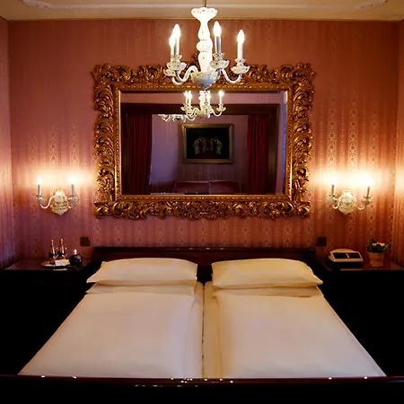 Palais Porcia Hotel