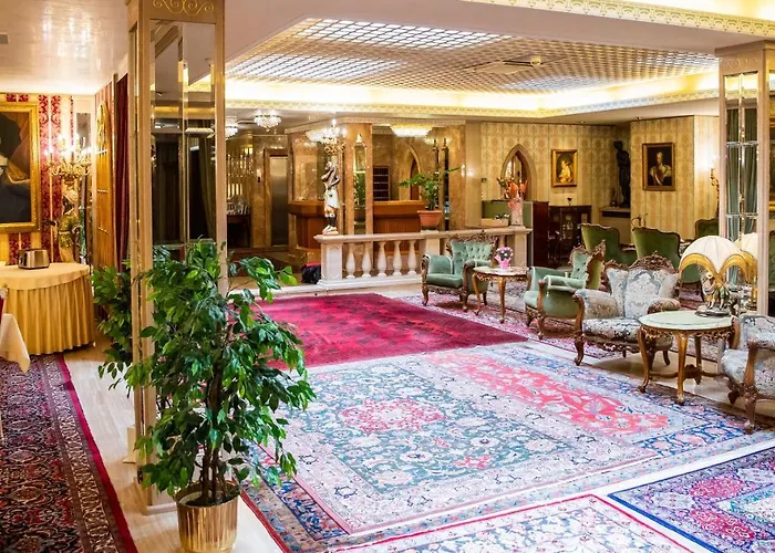 Ξενοδοχείο Palais Porcia 4*