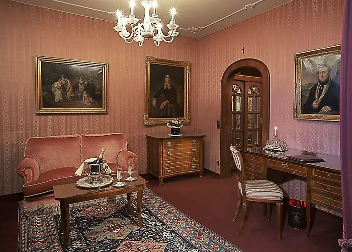 מלון Palais Porcia קלגנפורט