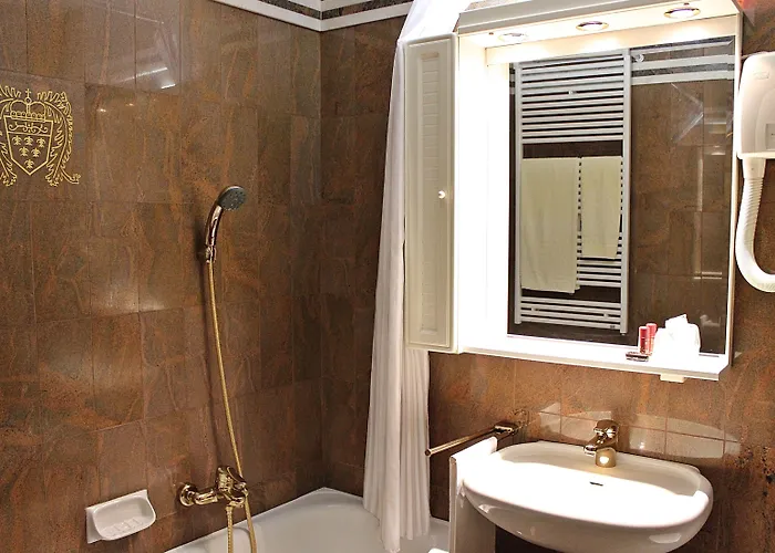 מלון Palais Porcia קלגנפורט